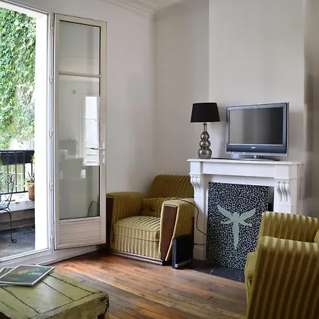 3 Storey Flat With Private Terrace