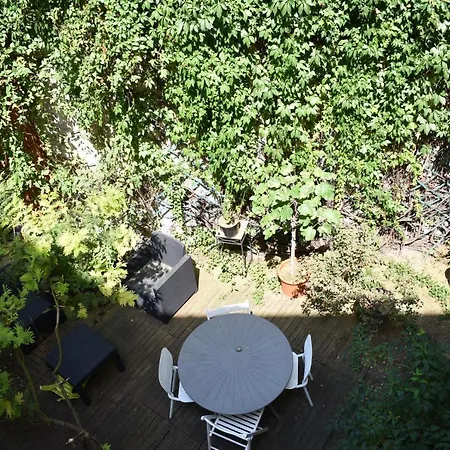 3 Storey Flat With Private Terrace Appartement